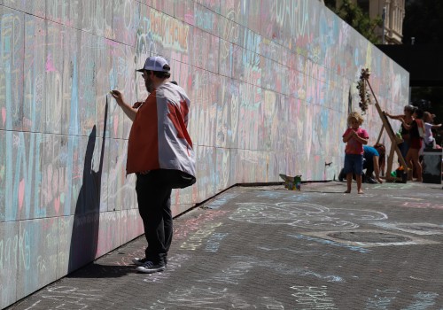 Wall chalking with Canada flag - Convoy 2022
