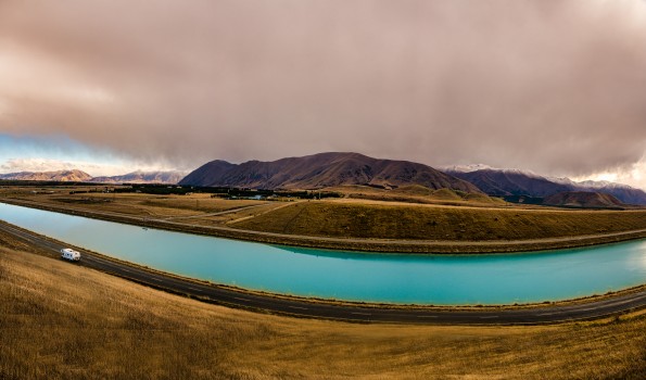 The canal flowing under the Ben Ohau Range