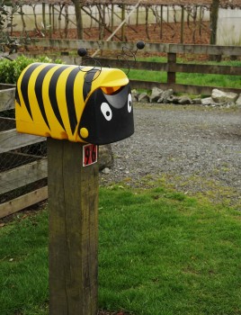 Bumblebee letterbox