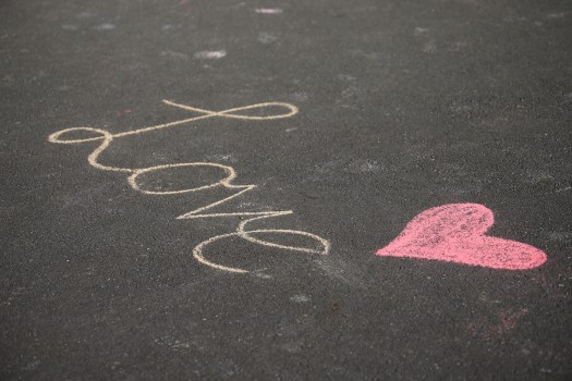 Love chalking on tarmac, Relay for Life 2022