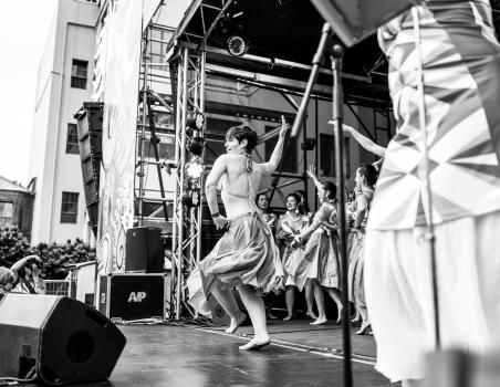 Woman dancing solo on stage at Cuba Dupa 2021 monochrome