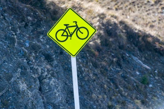 Sign cyclists