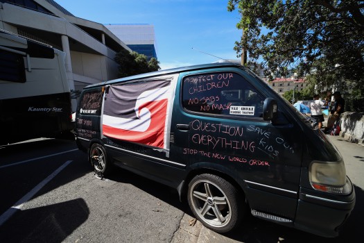 Maori flag duct taped on van - Convoy 2022