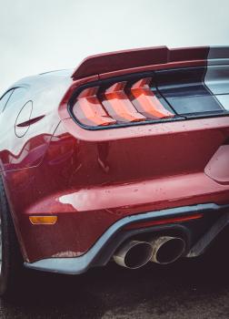 Ford Mustang exhaust pipes