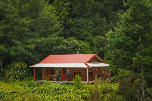 Roaring Stag Lodge, Tararua