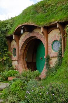 Hobbit-hole open house
