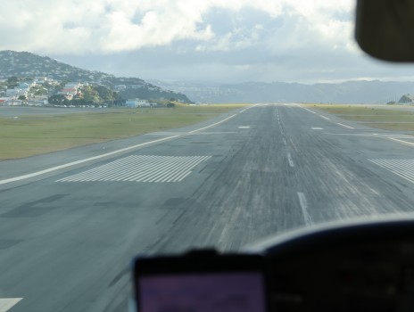 Sounds Air landing at Wellington