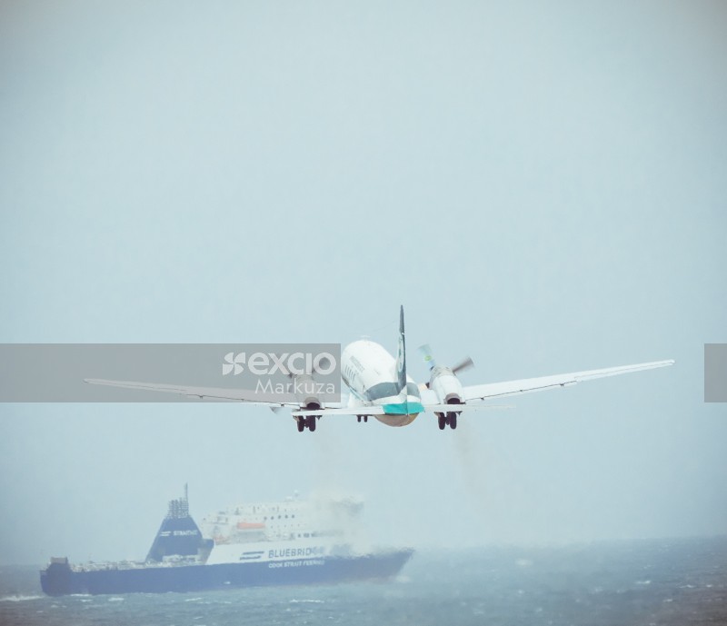 AIR Chathams and Bluebridge ferry