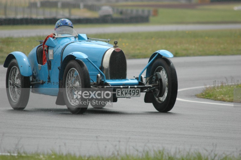 Classic blue Bugatti Type 35 race car
