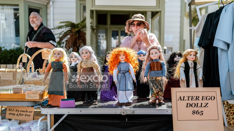 Doll stall