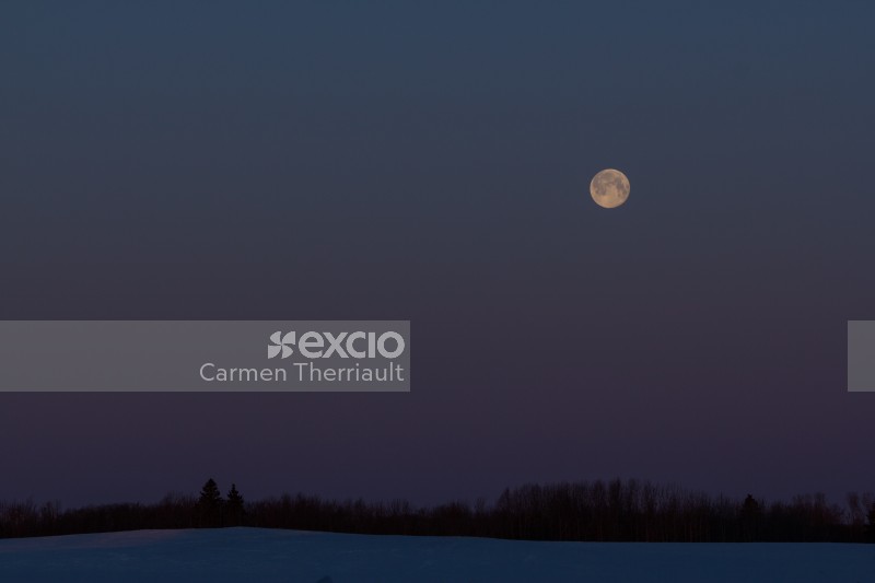  Full Moon on the Prairie