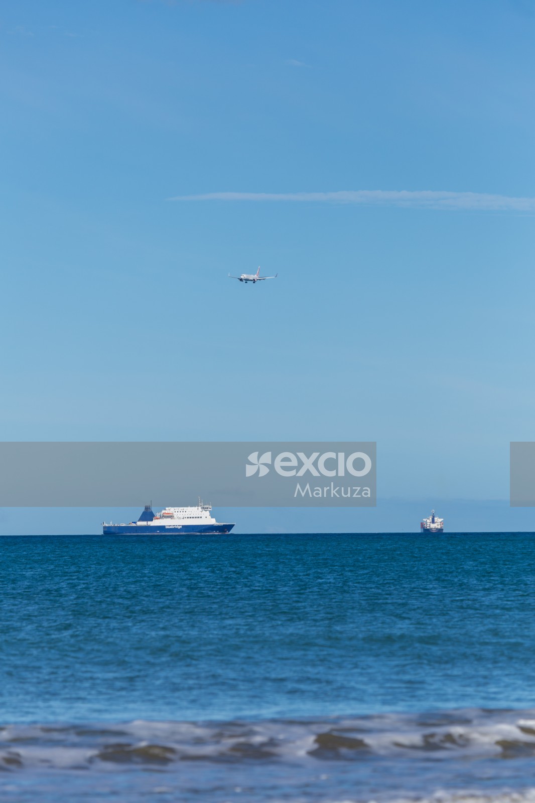 Bluebridge boat and AIR NZ aircraft out in the strait