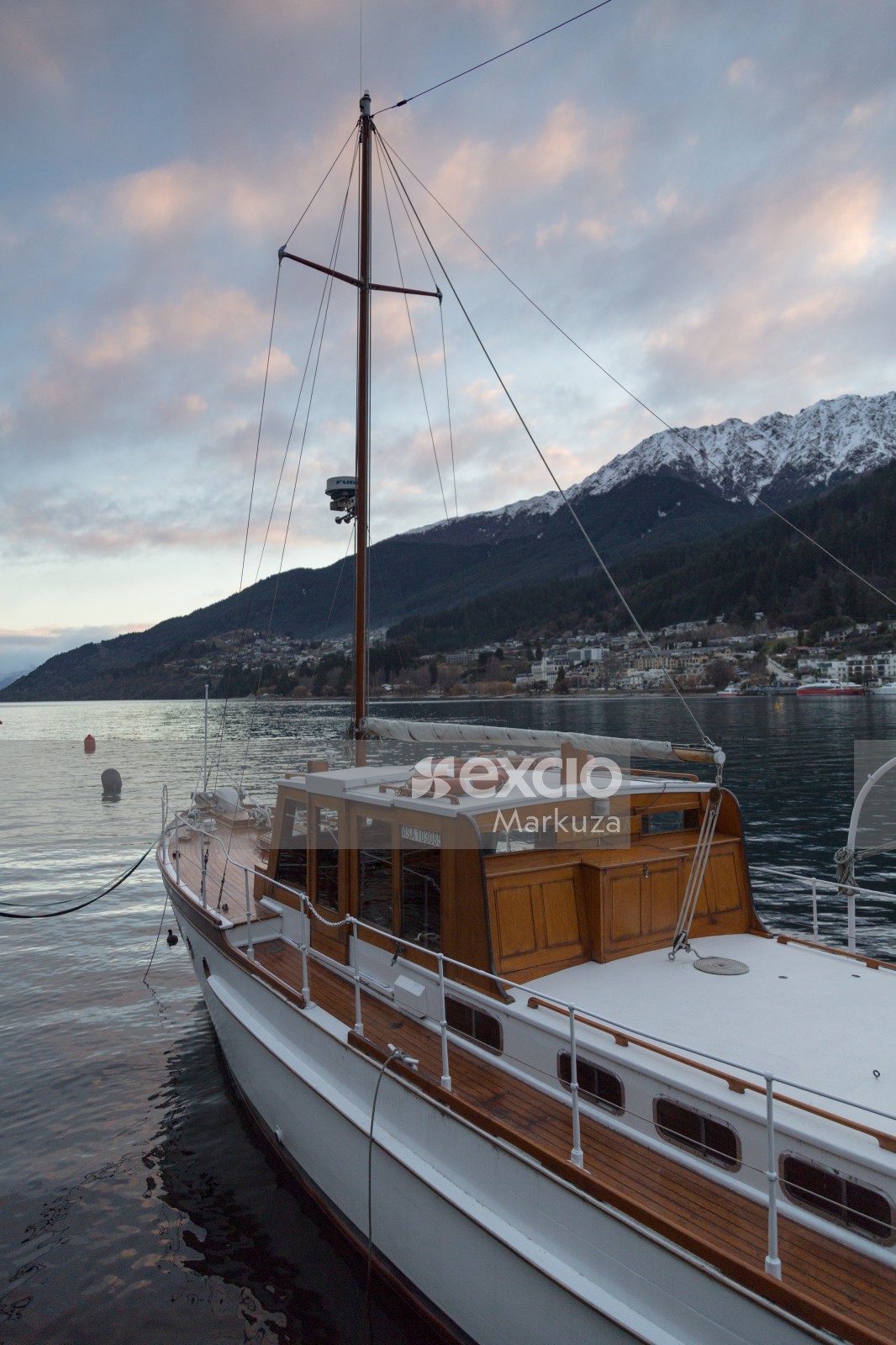 Queenstown, the Yvalda boat