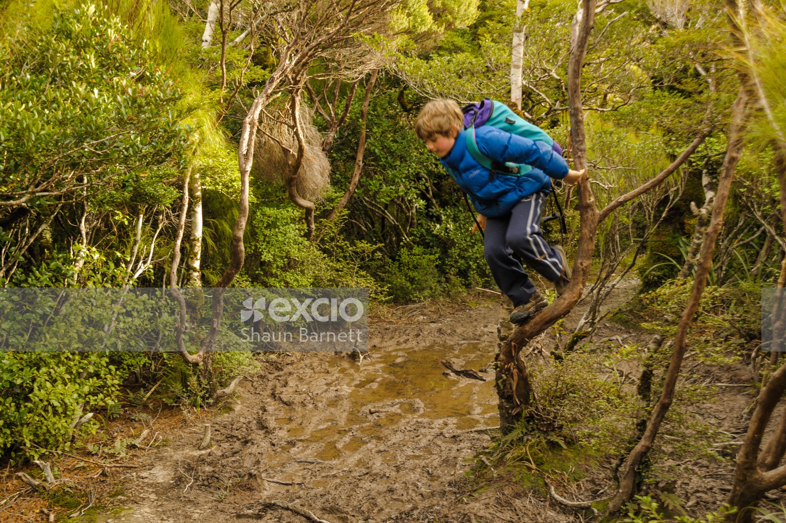 Tramper avoiding mud, Holdsworth