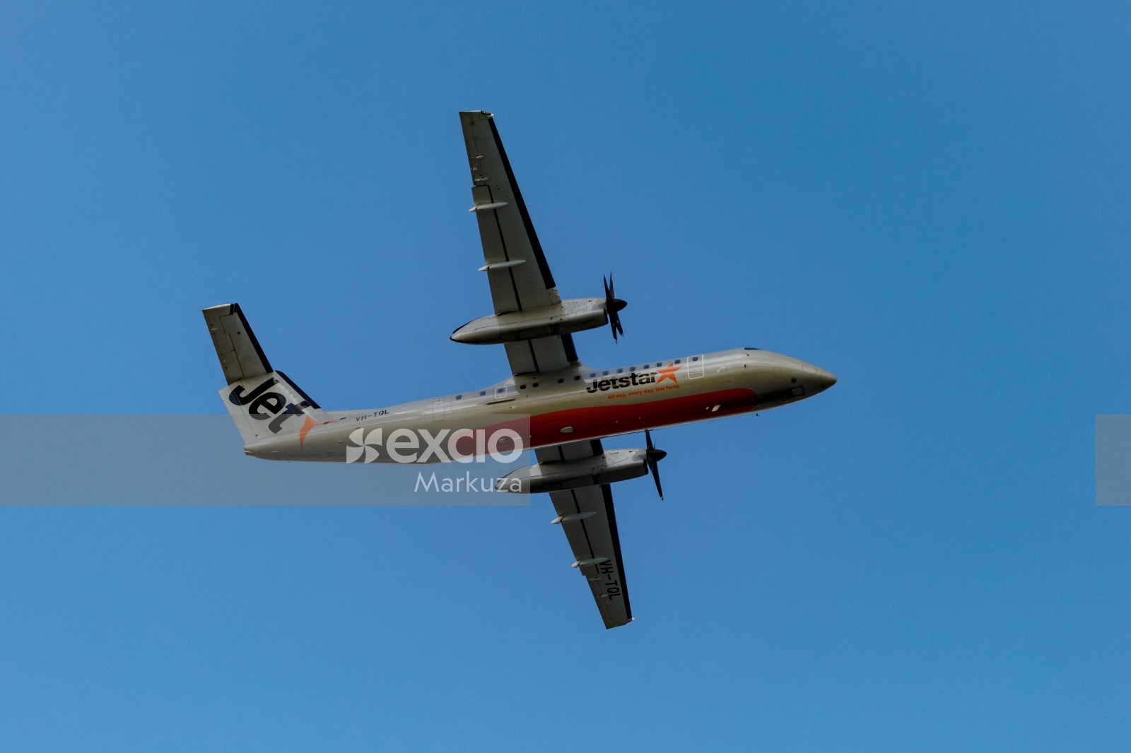 Jet Star twin-propeller plane