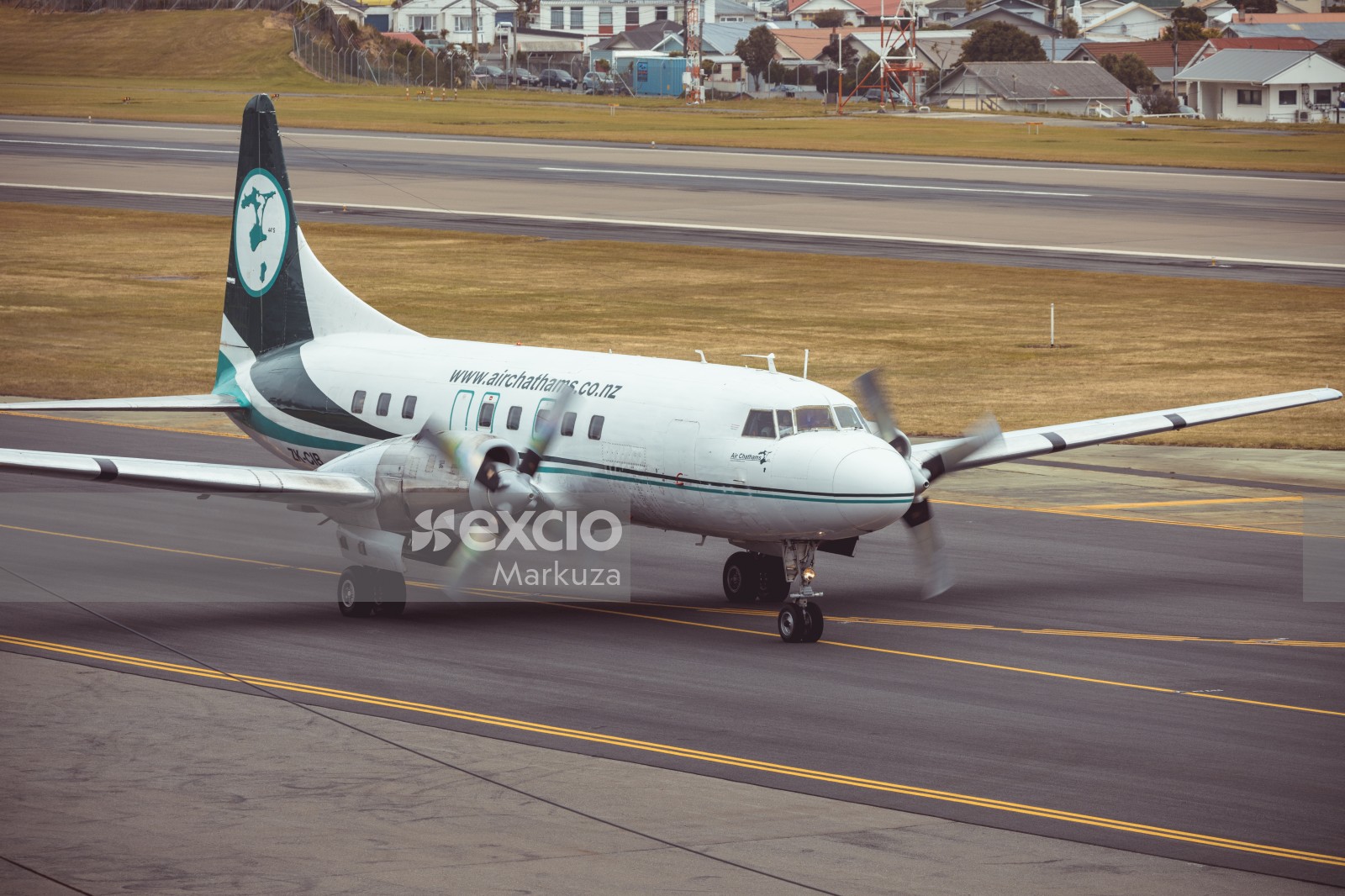 AIR Chathams plane readying for take off
